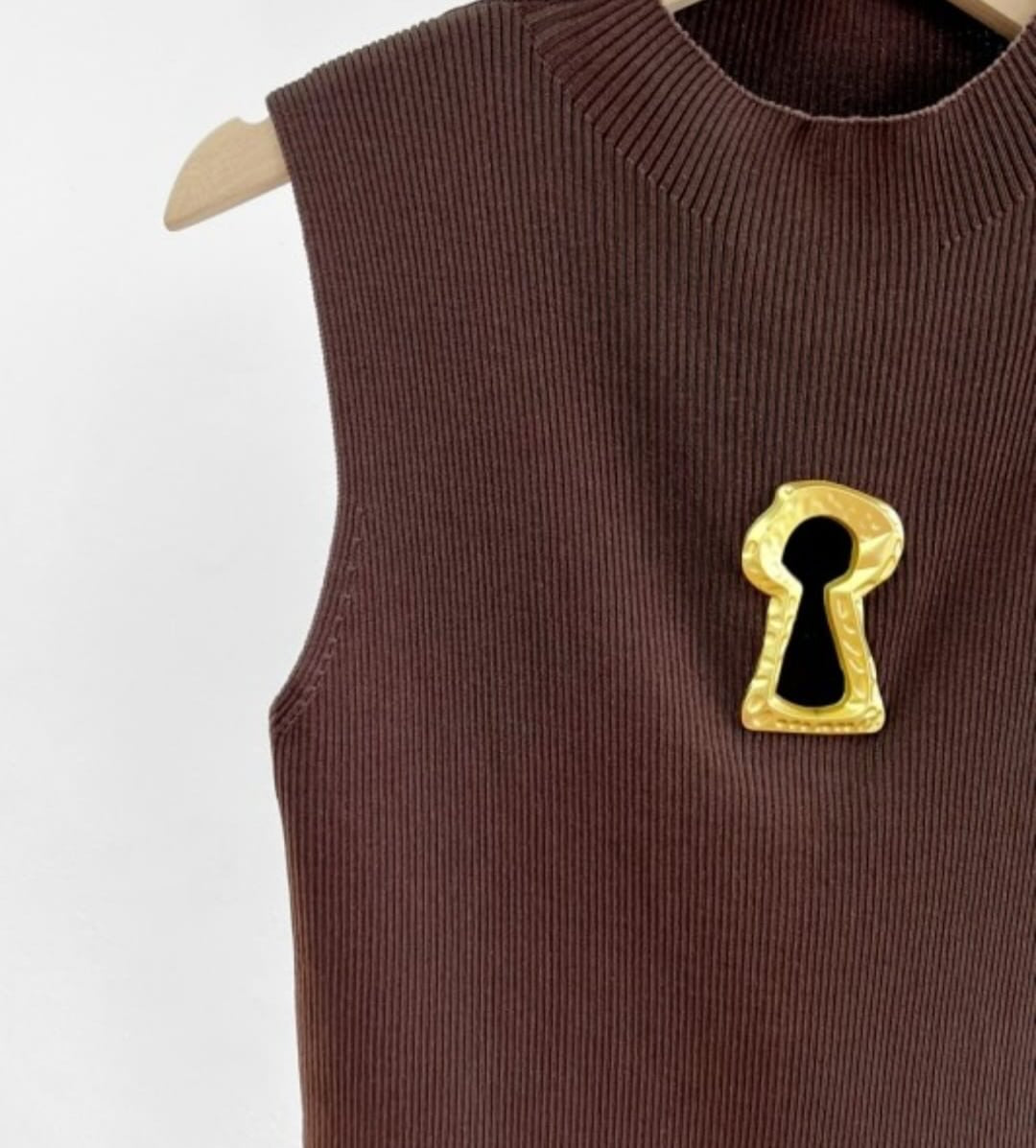 Top Key Brown elegante moda femenina en Puerto Rico